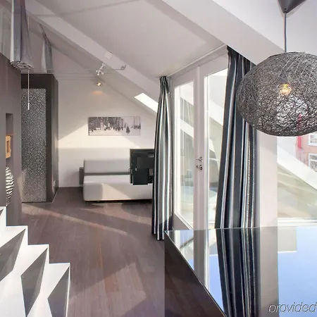 Numa Oosterpark Aparthotel 3*