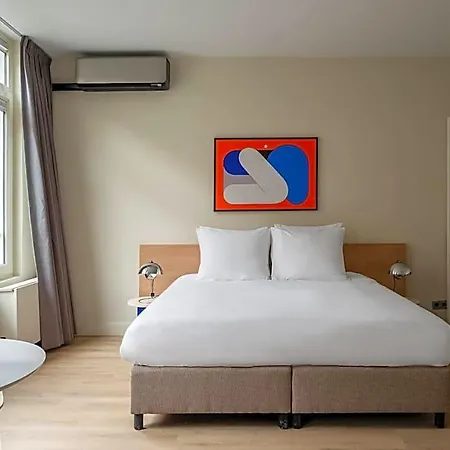 Numa Oosterpark Aparthotel 3*